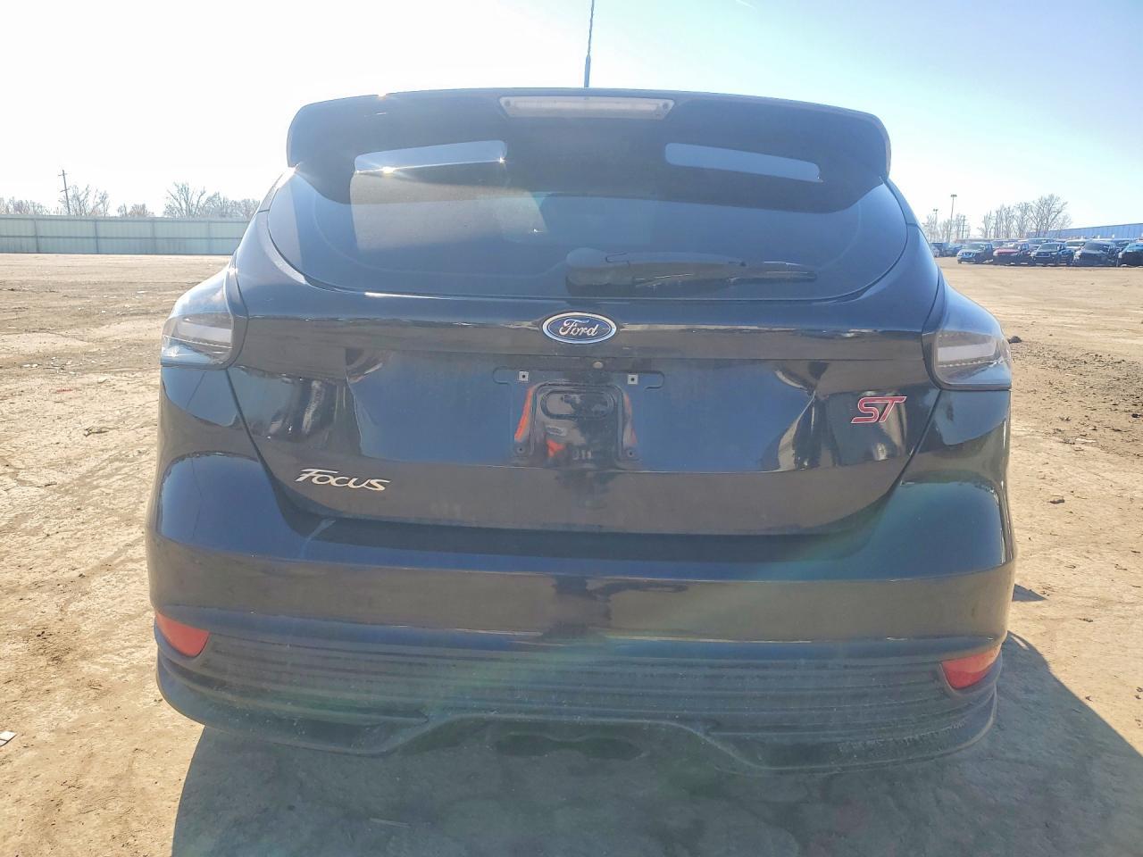 2017 Ford Focus St - Фото 6