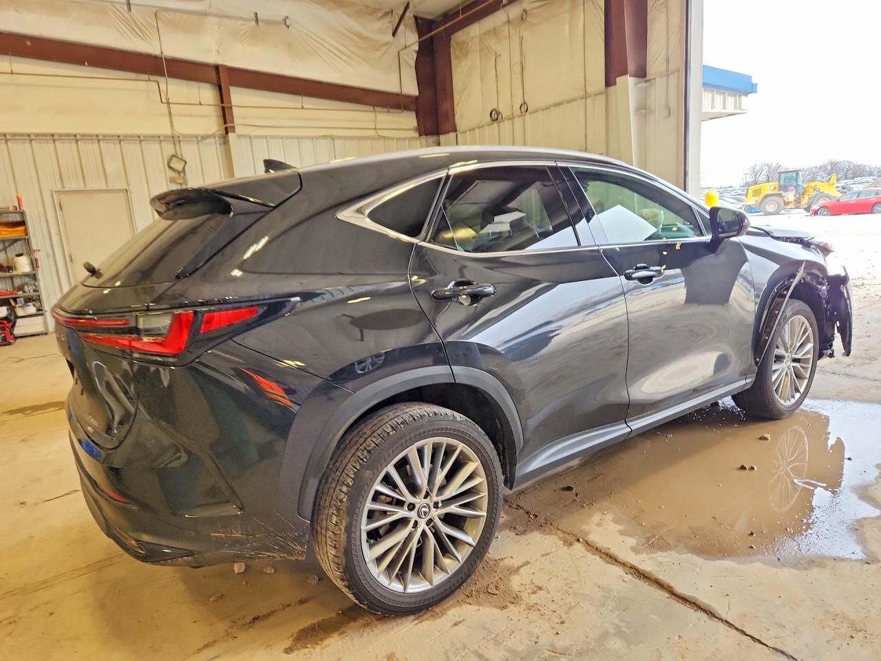 2024 Lexus Nx 350H Luxury - Image 3