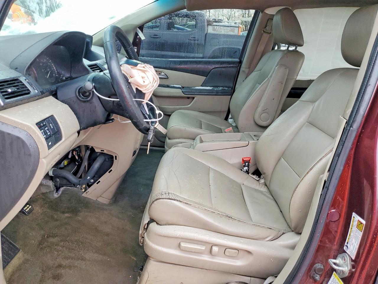 2011 Honda Odyssey - Фото 7