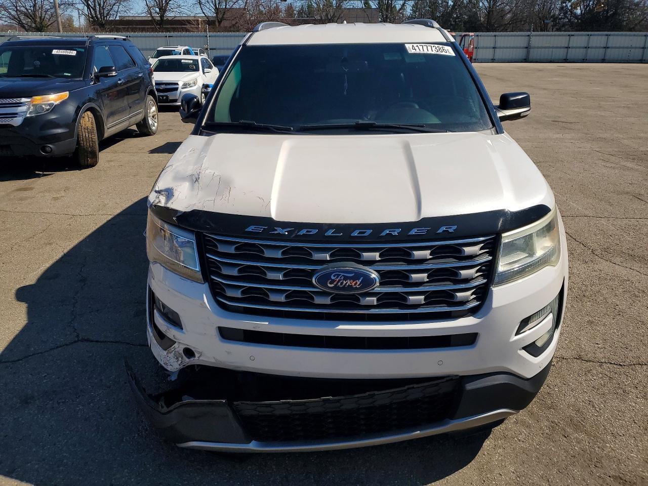 2016 Ford Explorer Xlt - Фото 5