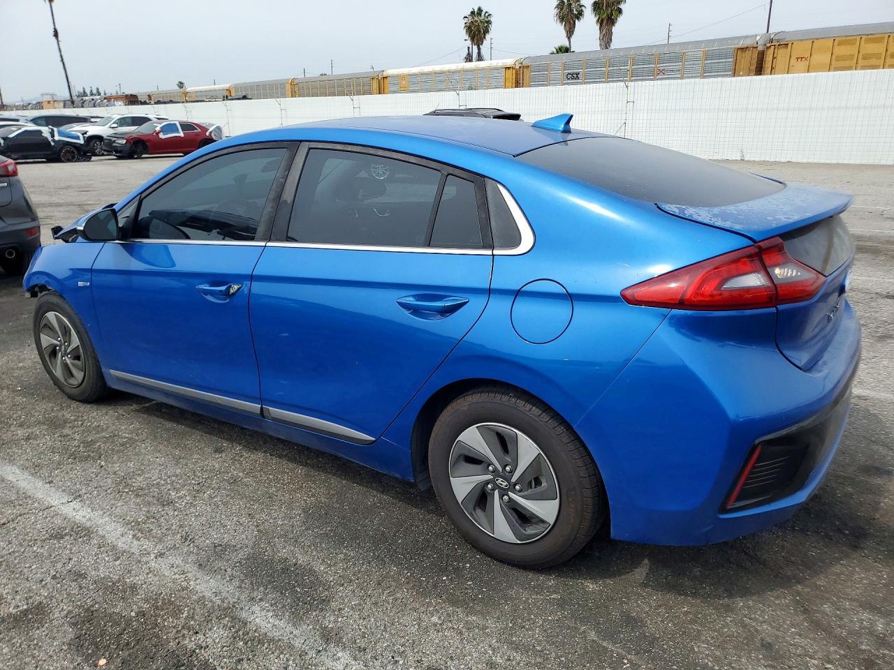 2018 Hyundai Ioniq Hybrid Sel - Фото 2
