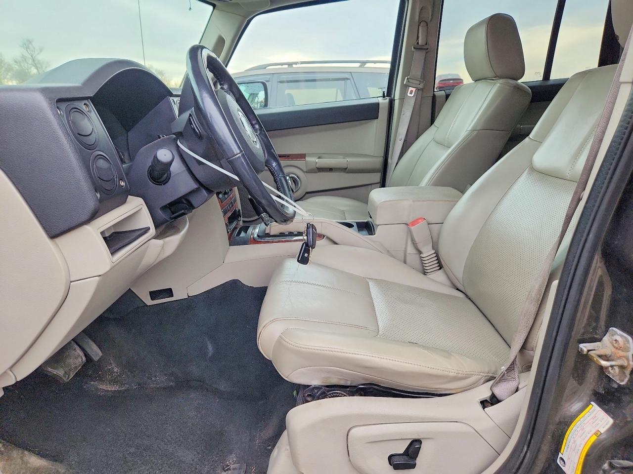 2006 Jeep Commander Limited - Image 7
