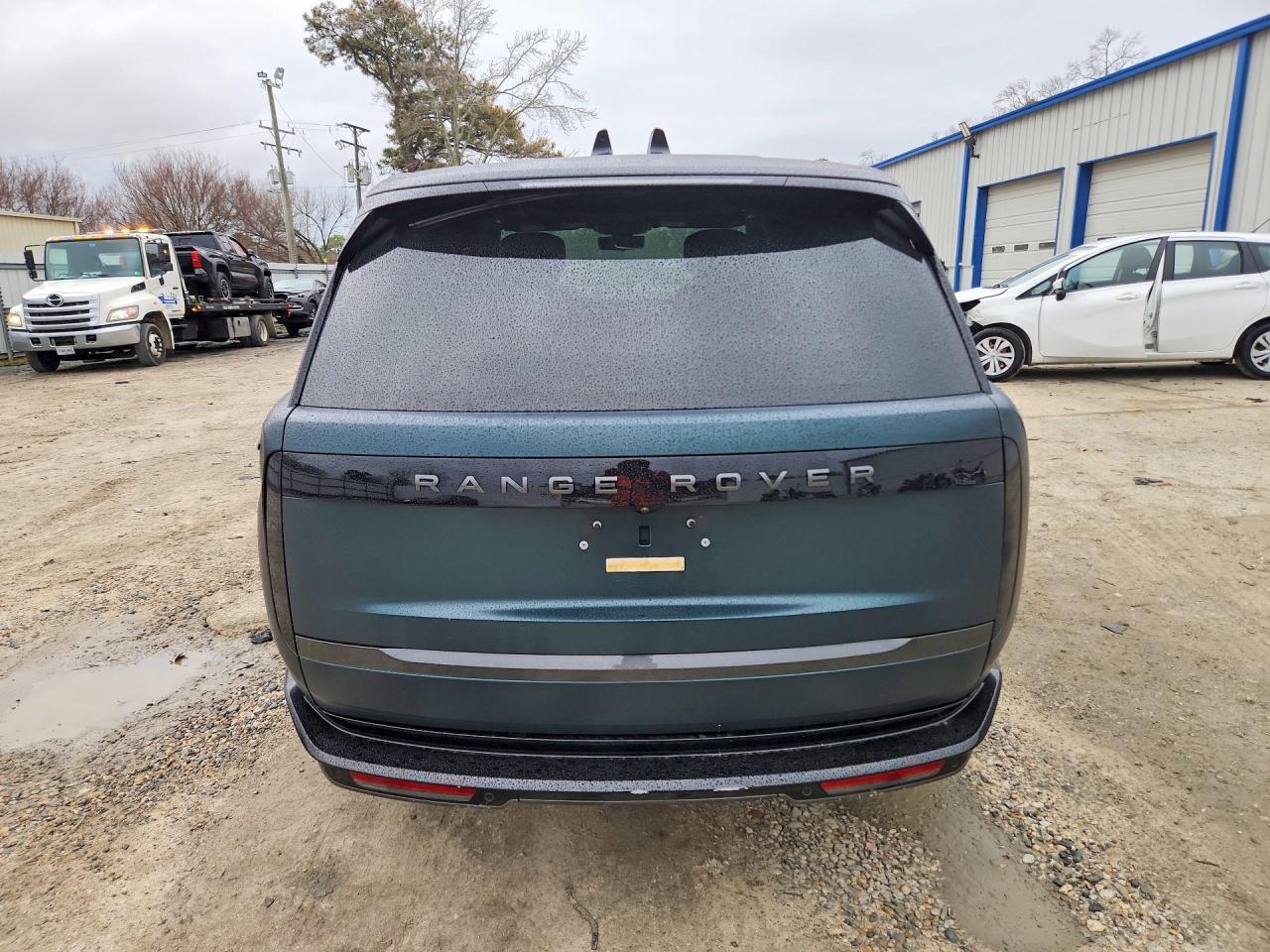2025 Land Rover Range Rover Autobiography - Image 6