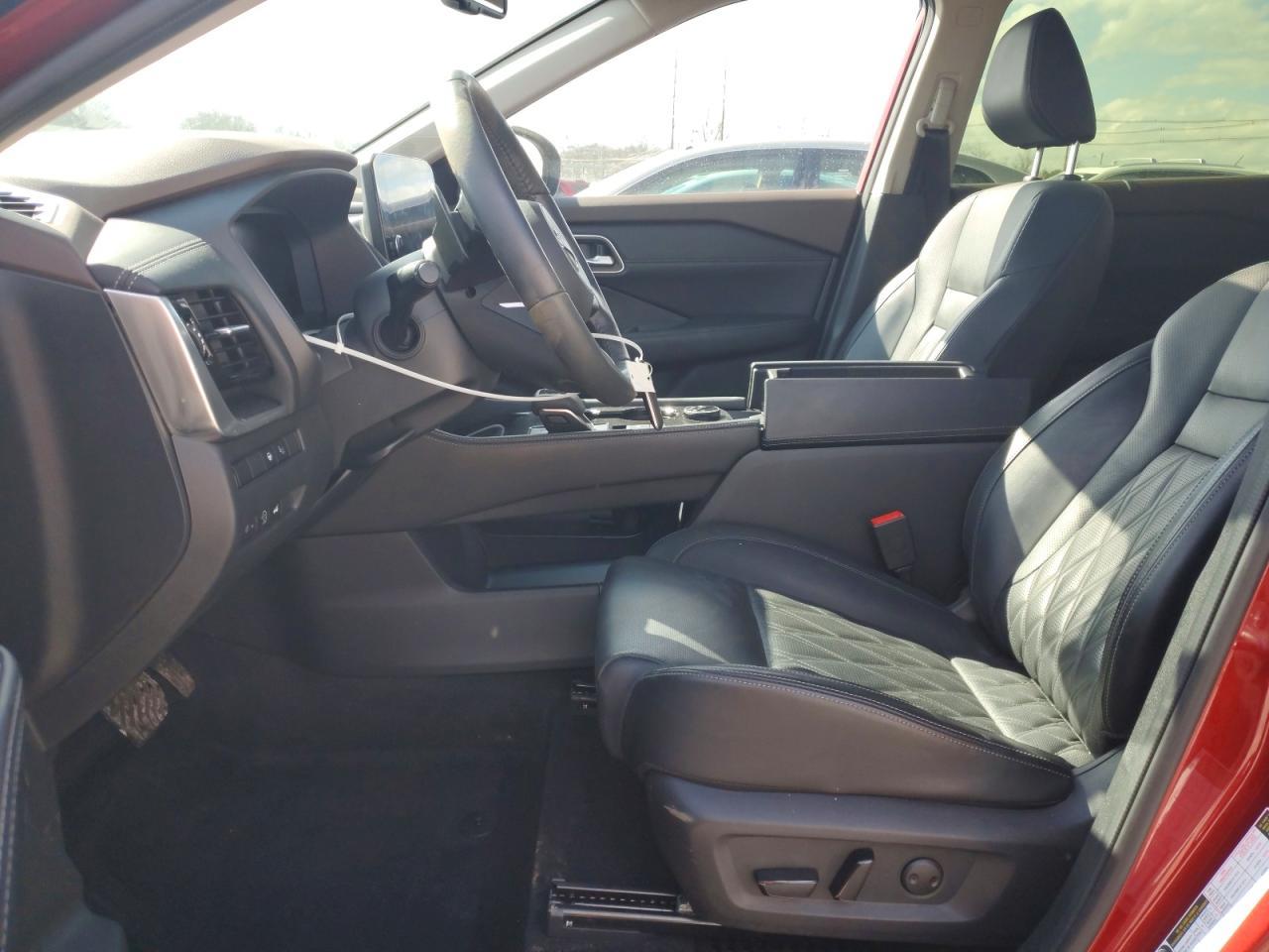 2023 Nissan Rogue Platinum - Фото 7