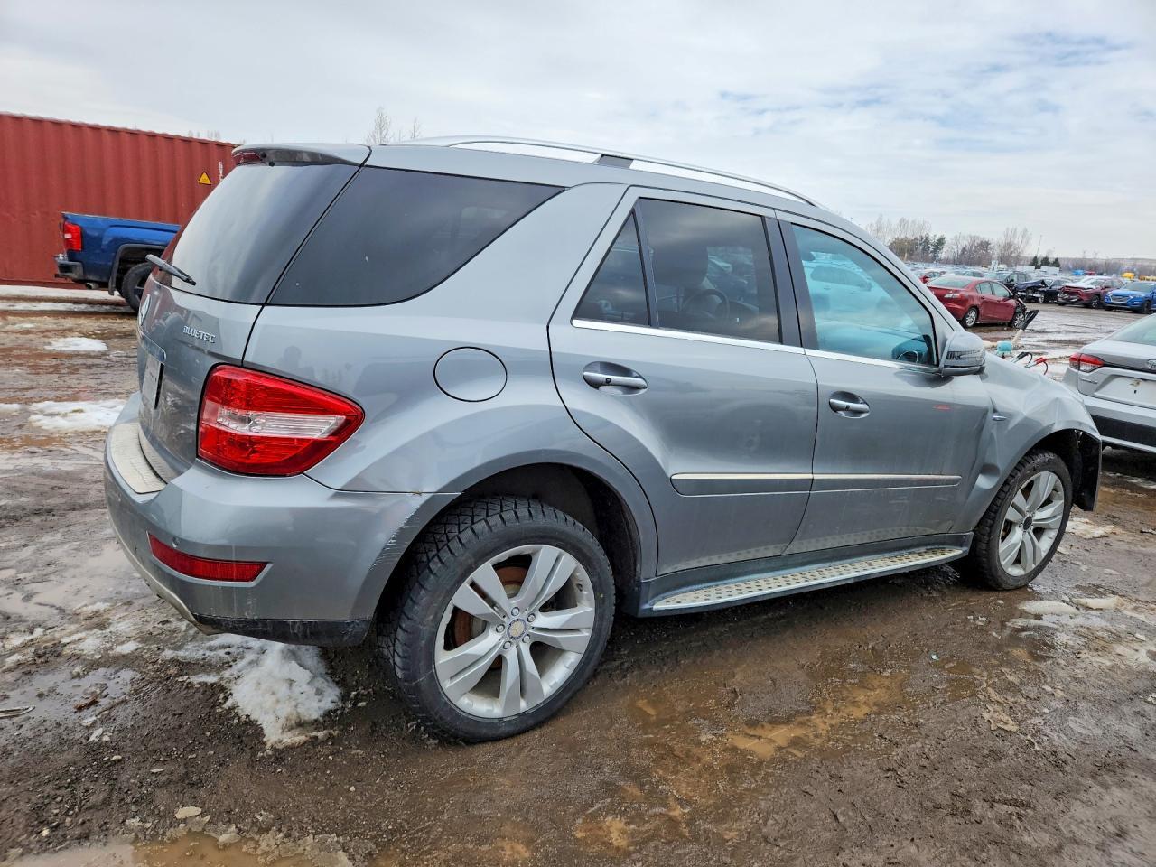 2011 Mercedes-Benz Ml 350 Bluetec - Image 3