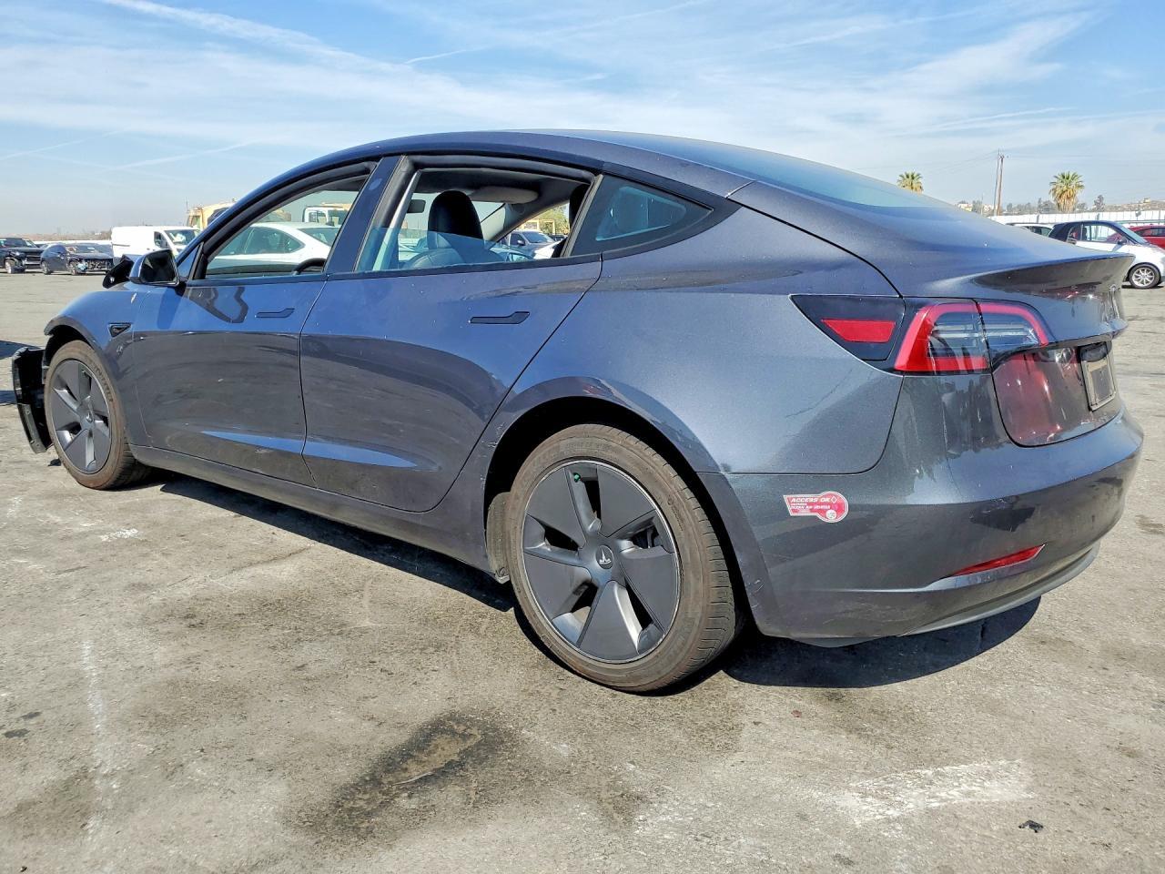 2023 Tesla Model 3 - Image 2