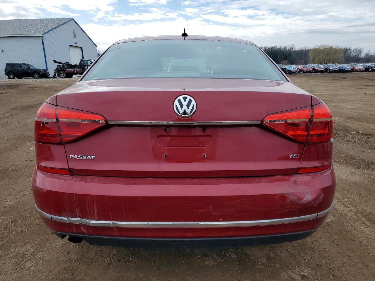 2016 Volkswagen Passat S - Image 6