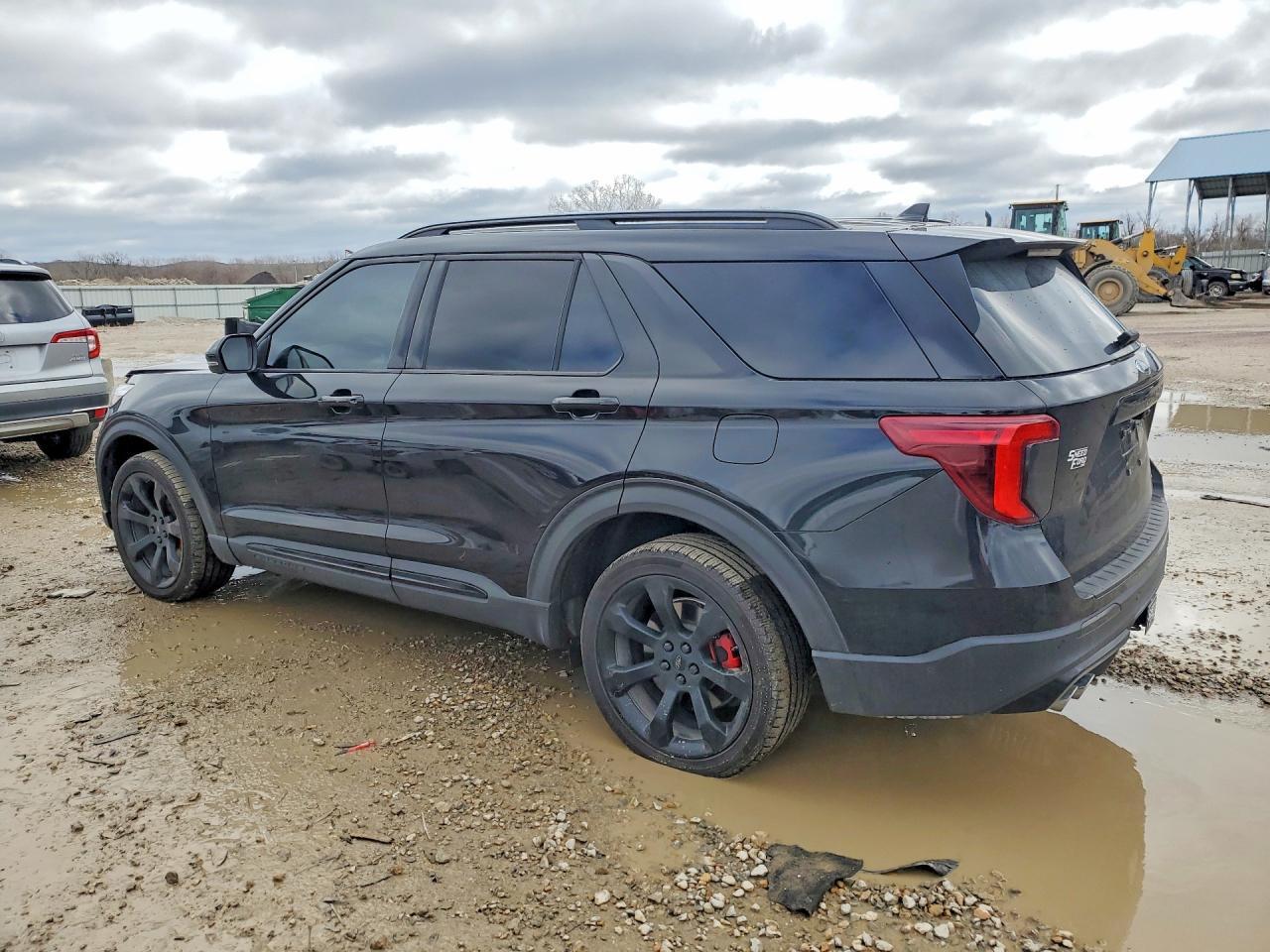 2020 Ford Explorer St - Image 2