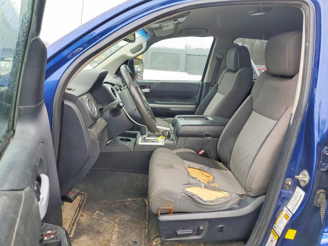 2014 Toyota Tundra Sr5 - Image 7