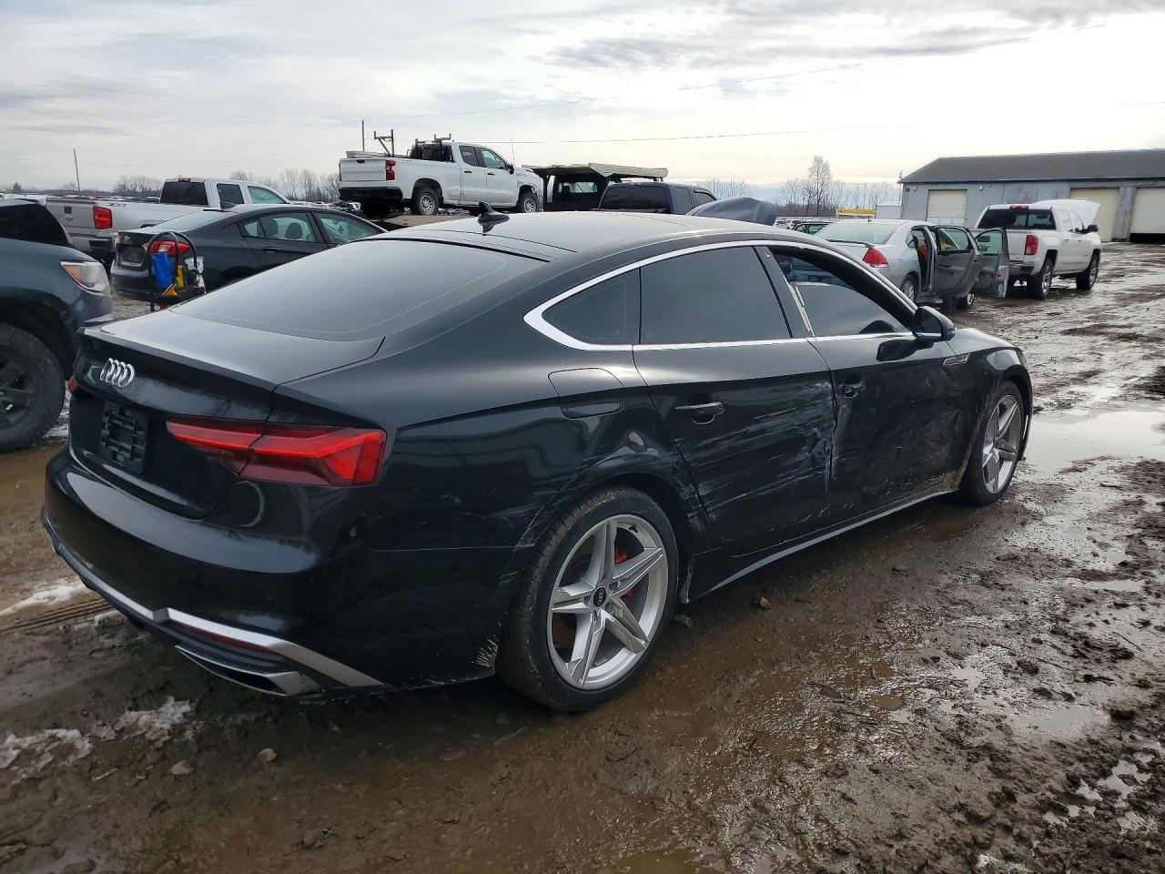 2022 Audi A5 Premium Plus 45 - Фото 3