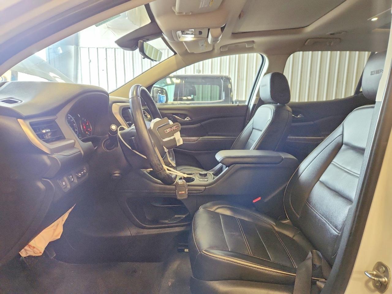2021 GMC Acadia Denali - Фото 7