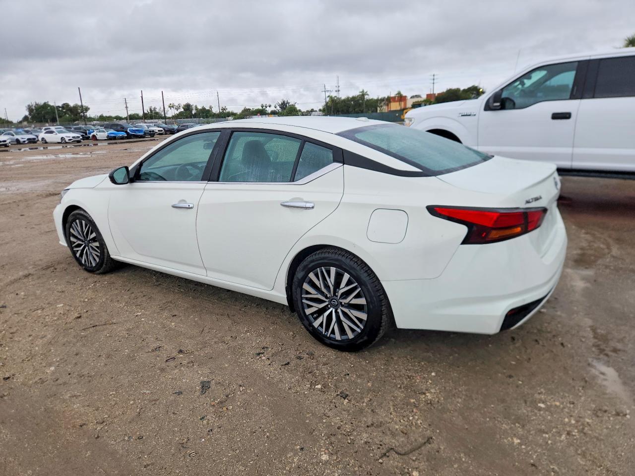 2025 Nissan Altima 2.5 Sv - Фото 2