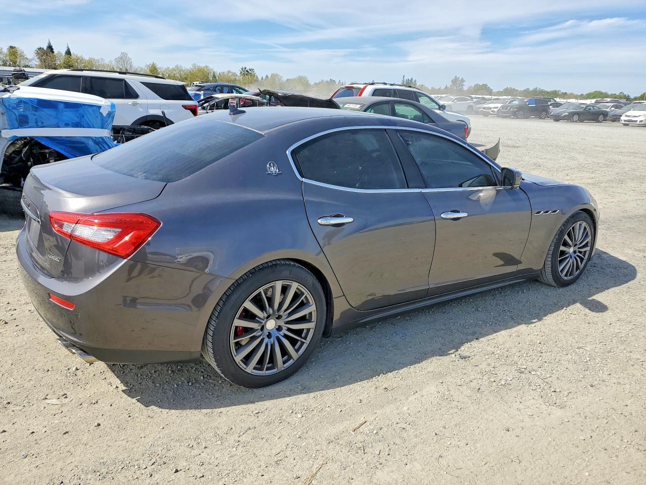 2014 Maserati Ghibli S - Image 3
