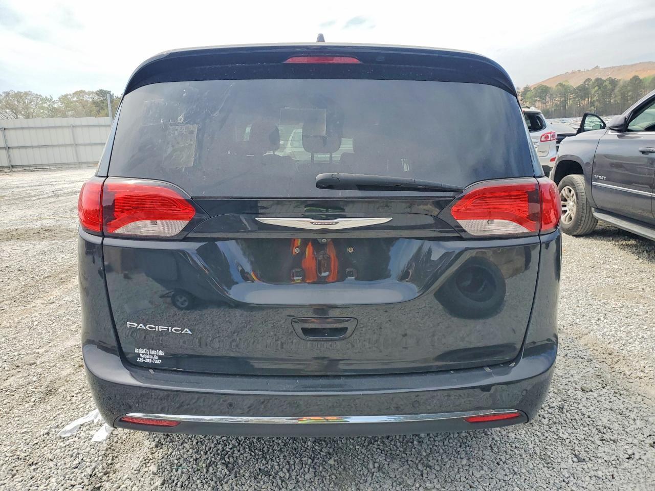 2017 Chrysler Pacifica Touring L - Фото 6