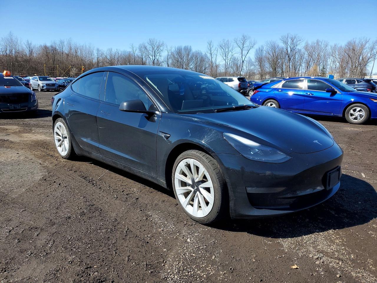 2022 Tesla Model 3 - Фото 7