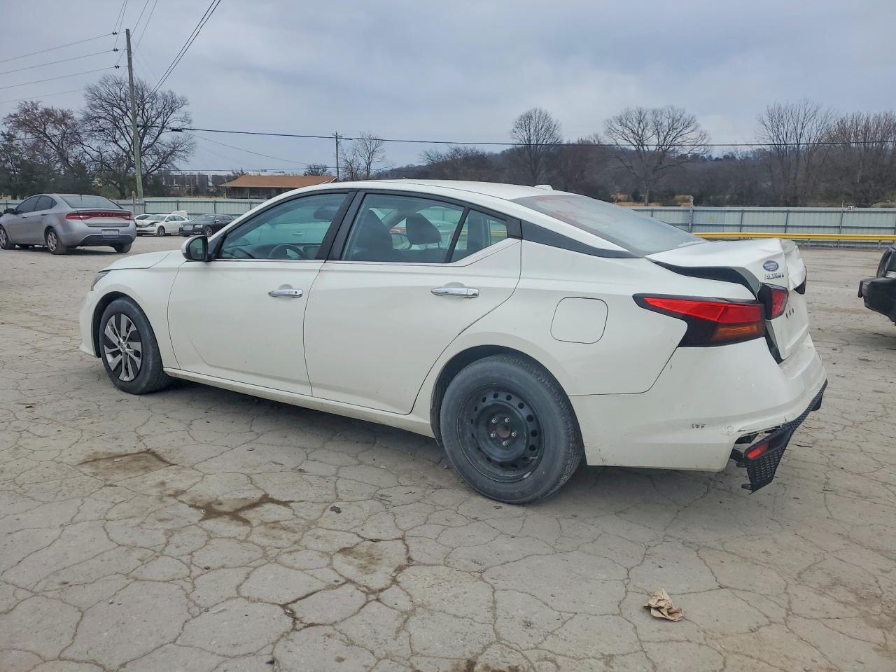 2020 Nissan Altima S - Image 2