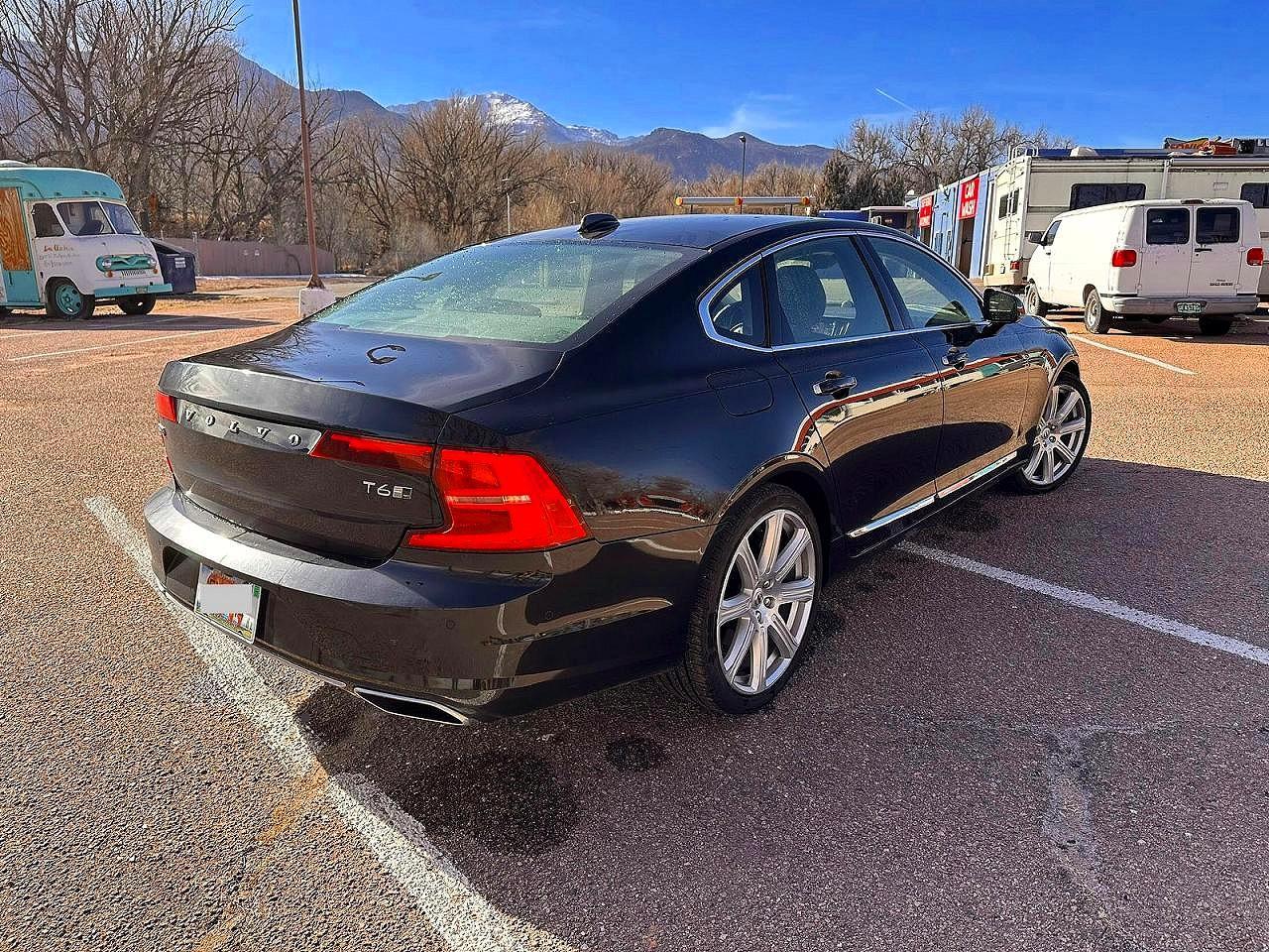 2017 Volvo S90 T6 Inscription - Image 4