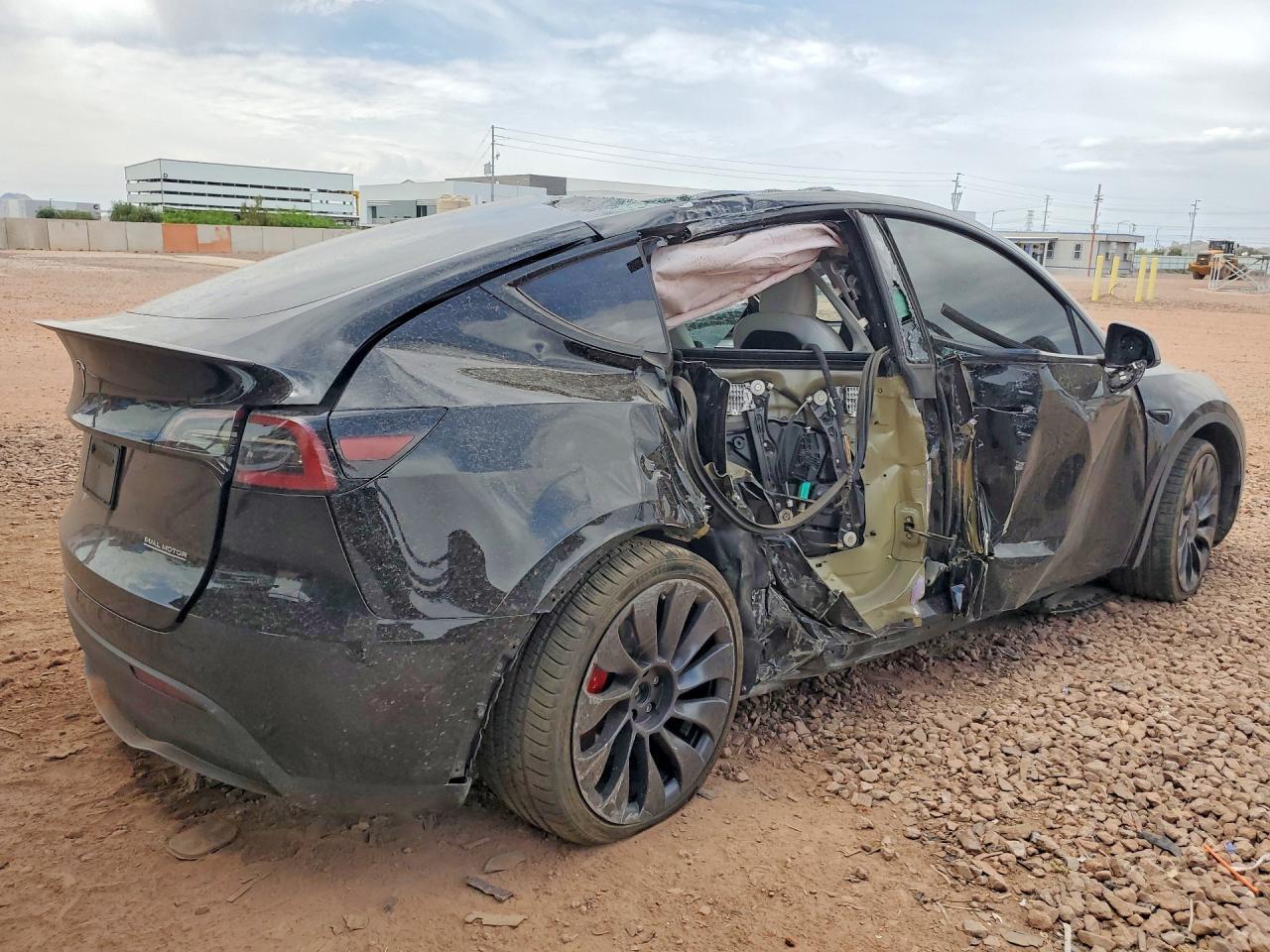 2023 Tesla Model Y - Image 3