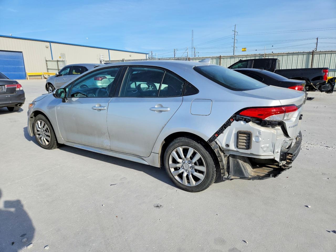 2022 Toyota Corolla Le - Image 2