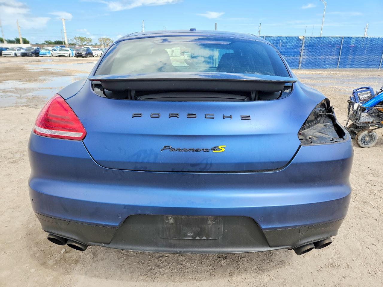2016 Porsche Panamera S - Image 6