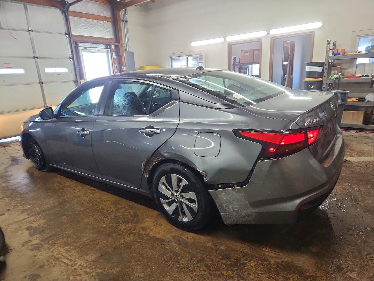 2020 Nissan Altima 2.5 S - Фото 2