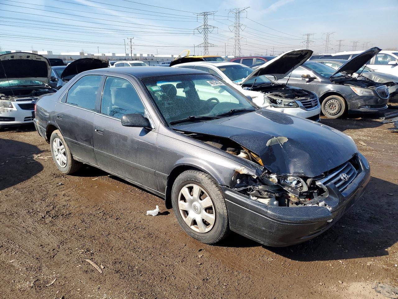 2000 Toyota Camry Le - Image 4