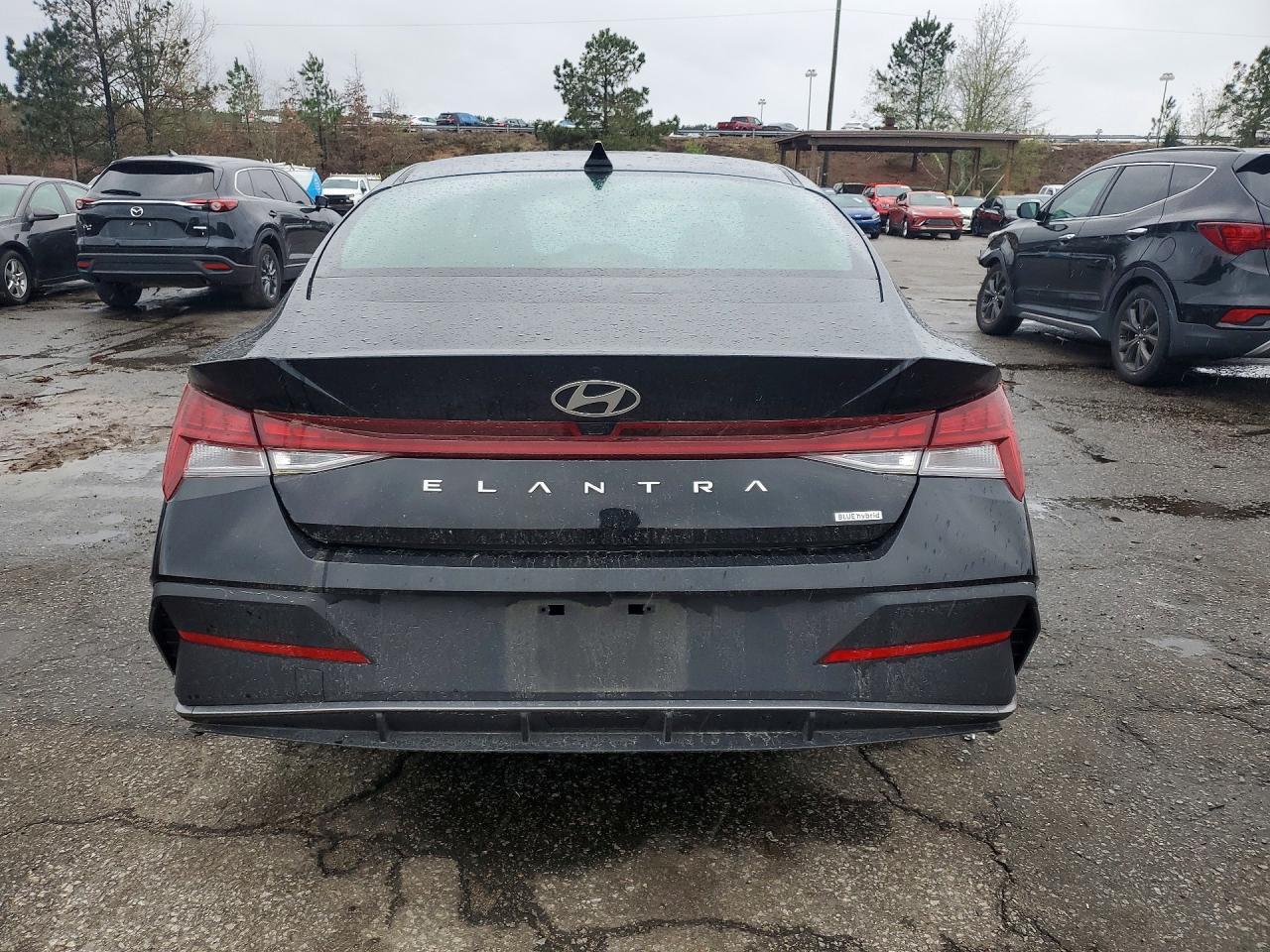 2024 Hyundai Elantra Hybrid Blue - Image 6