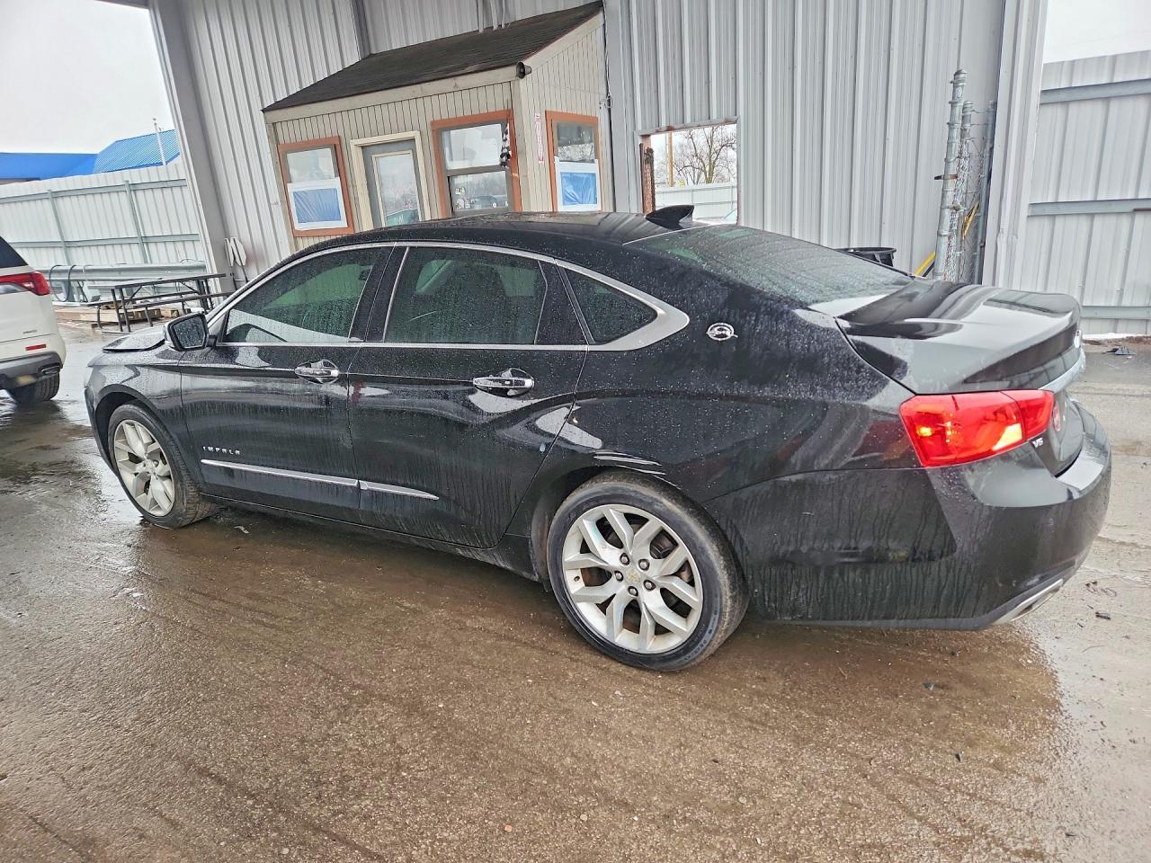 2015 Chevrolet Impala Ltz - Image 2