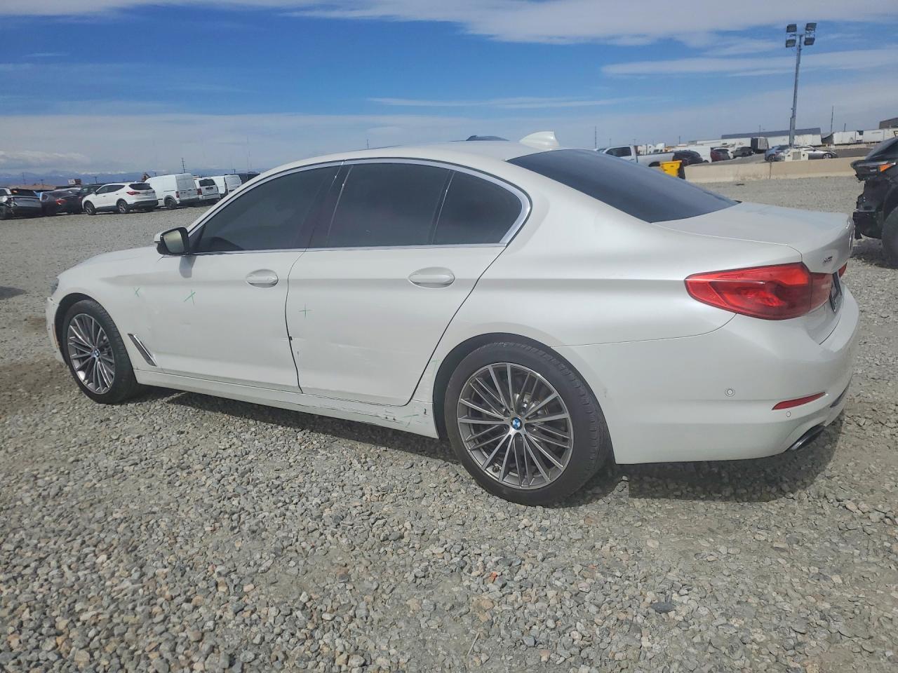 2019 BMW 540 Xi - Image 2
