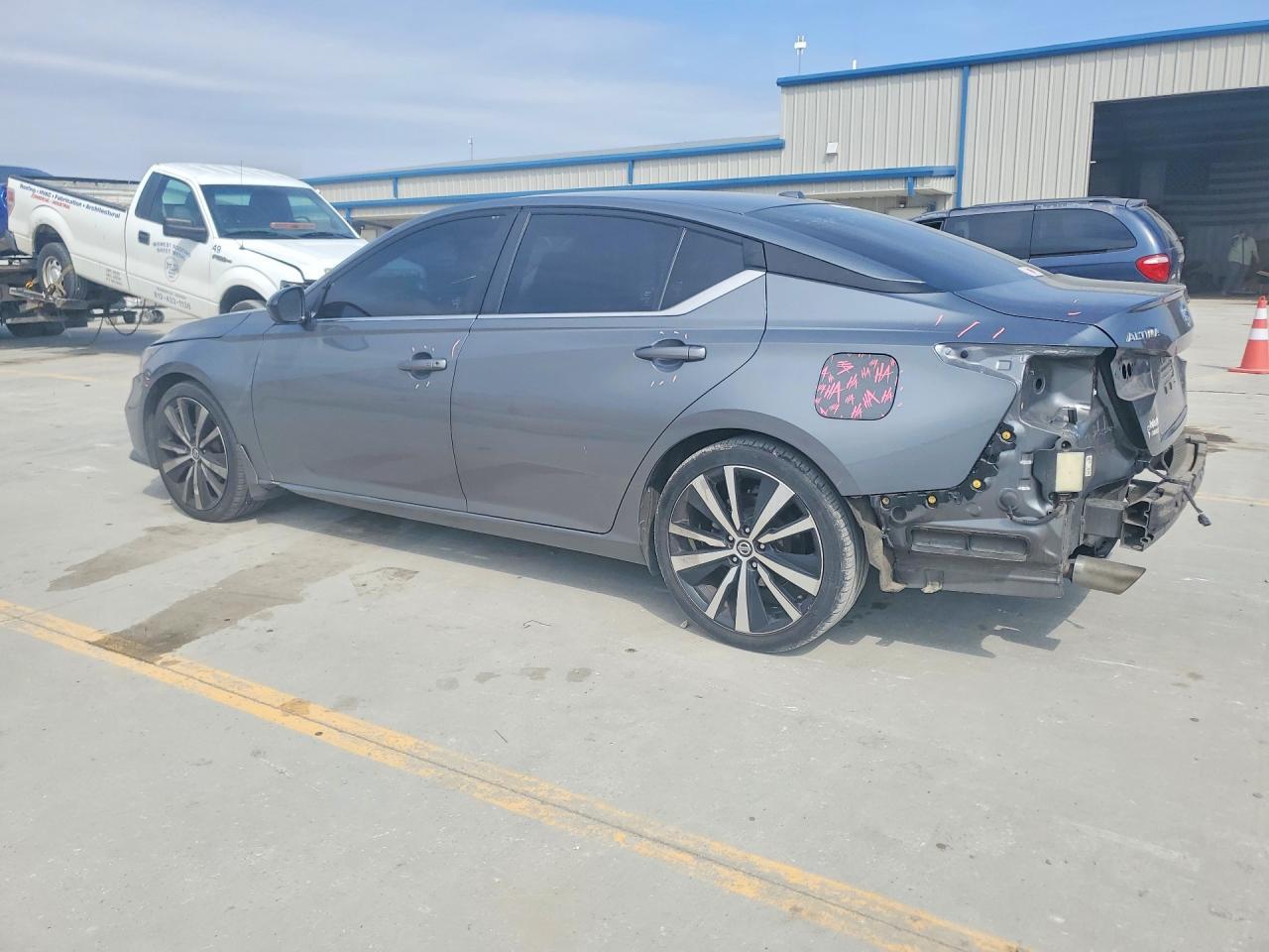 2021 Nissan Altima 2.5 Sr - Image 2