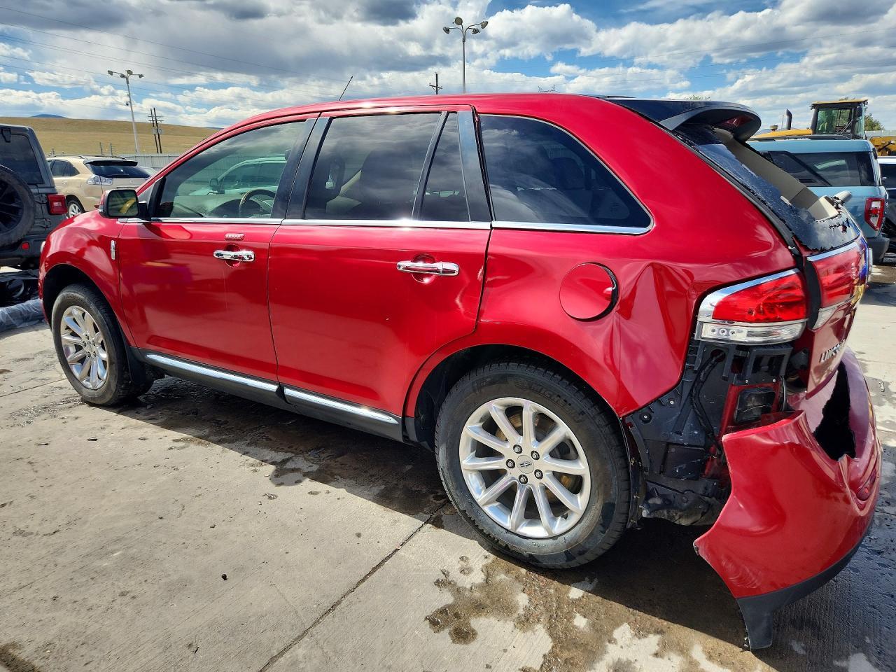 2012 Lincoln Mkx - Image 2