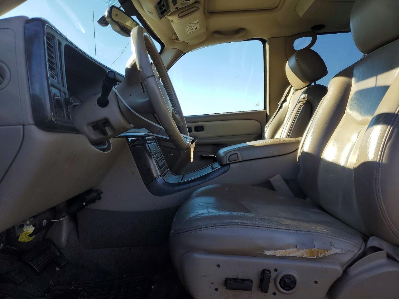 2005 GMC Yukon Xl Denali - Image 7