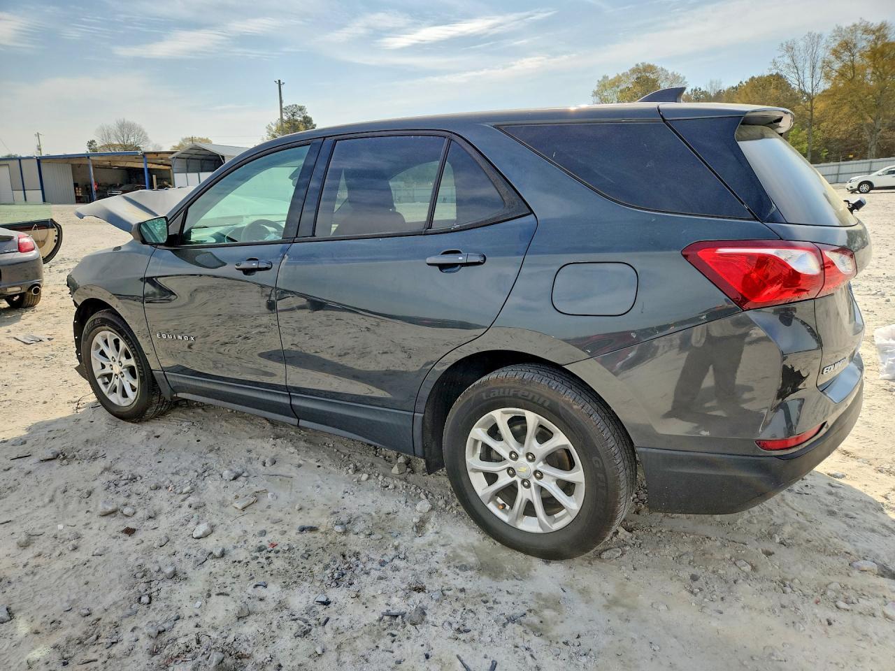 2019 Chevrolet Equinox Ls - Фото 2