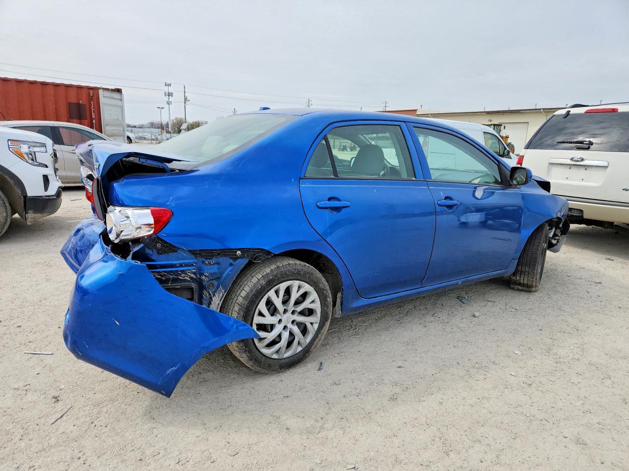 2010 Toyota Corolla Le - Image 3