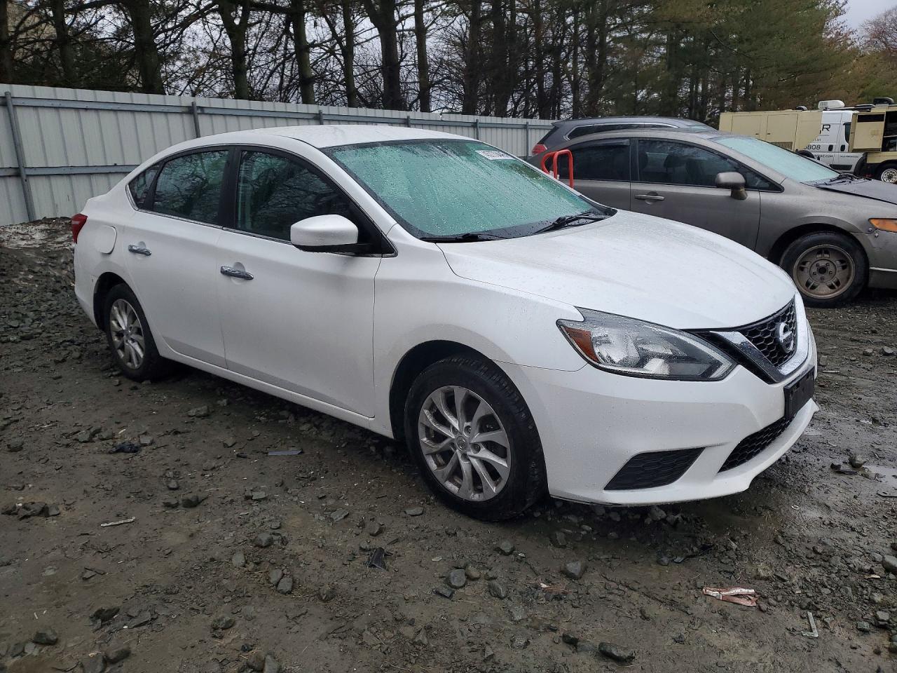 2018 Nissan Sentra S - Фото 4