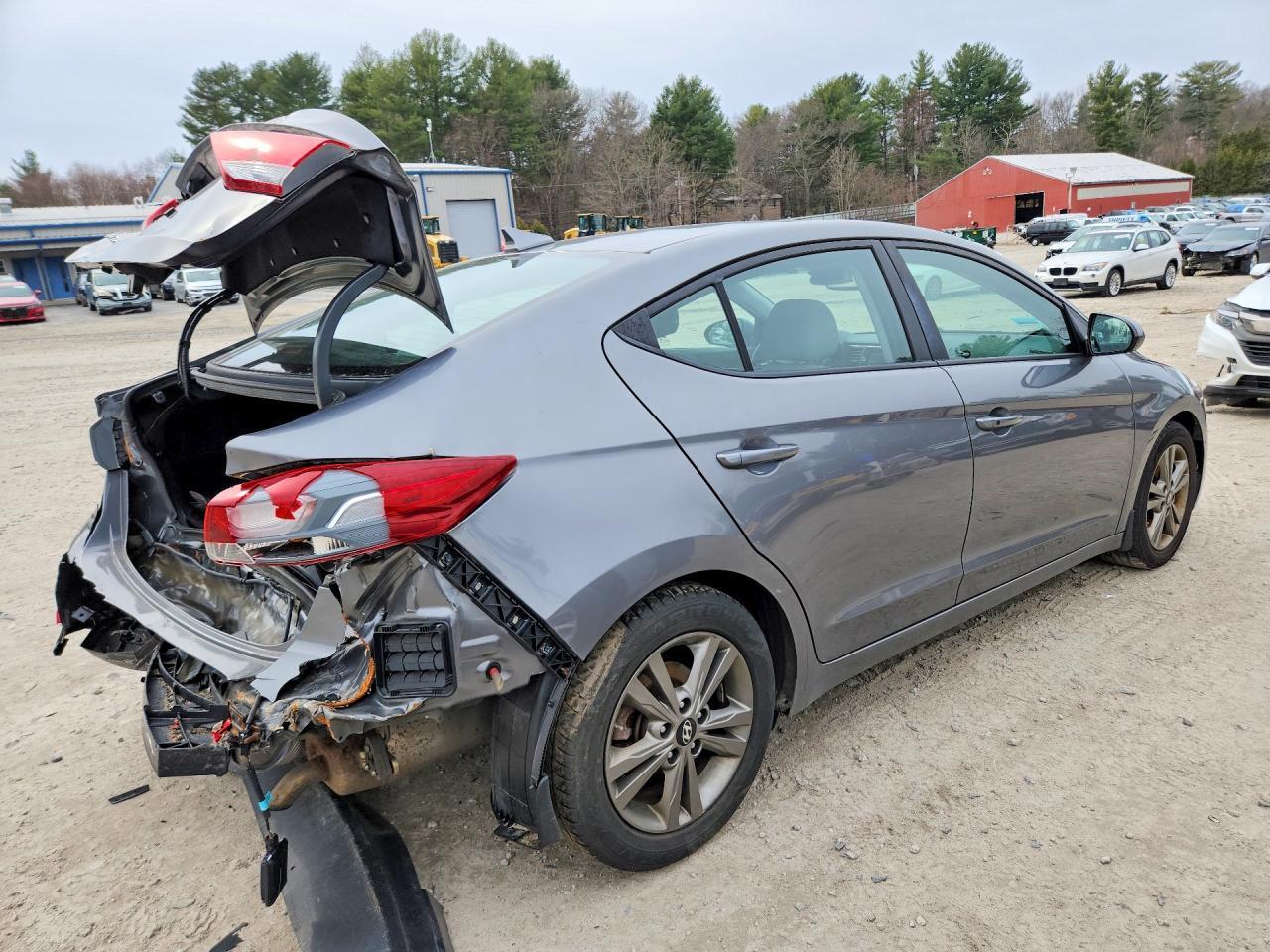 2018 Hyundai Elantra Value Edition - Фото 3