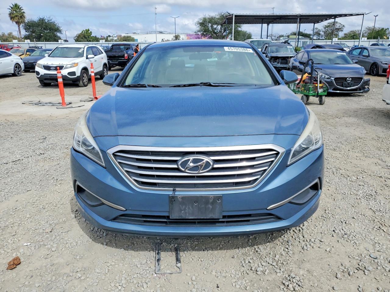 2017 Hyundai Sonata Base - Фото 5