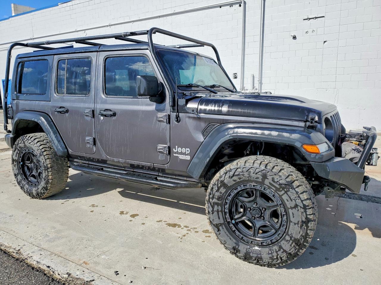 2018 Jeep Wrangler Unlimited Sport - Image 4