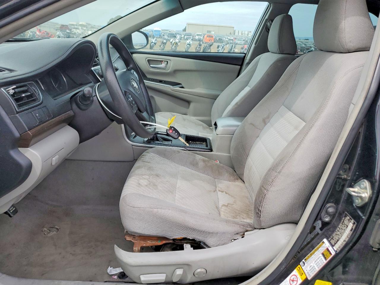 2017 Toyota Camry Le - Image 7