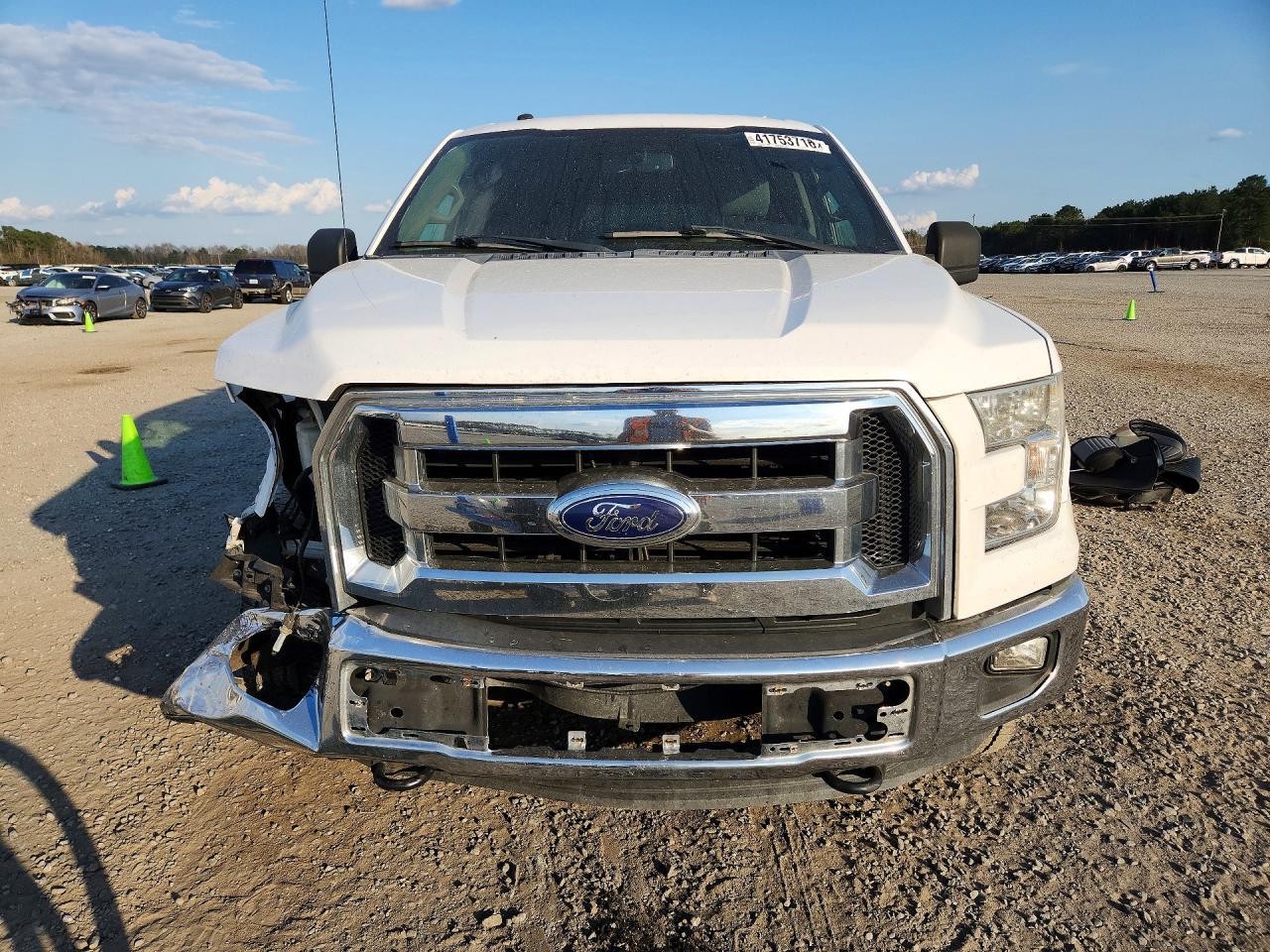 2016 Ford F150 Super Cab - Image 5