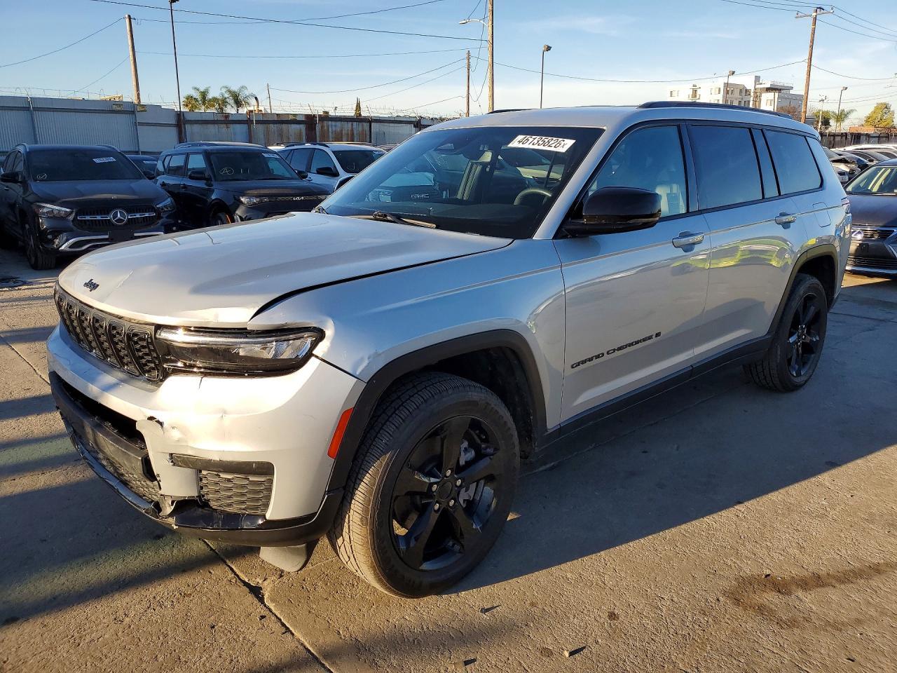 2023 Jeep Grand Cherokee L Laredo