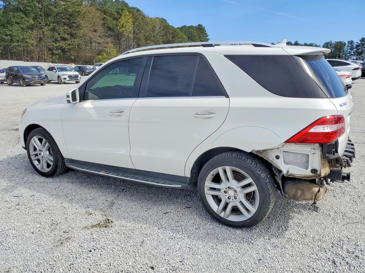 2015 Mercedes-Benz Ml 350 - Image 2