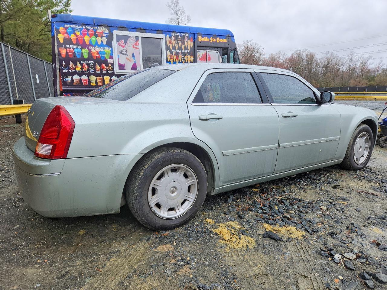 2005 Chrysler 300 Touring - Фото 3