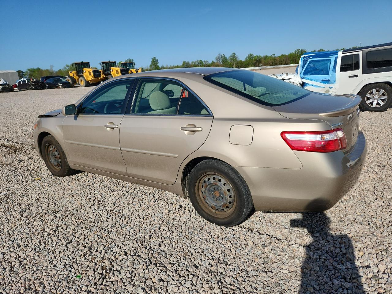 2009 Toyota Camry Le - Фото 2