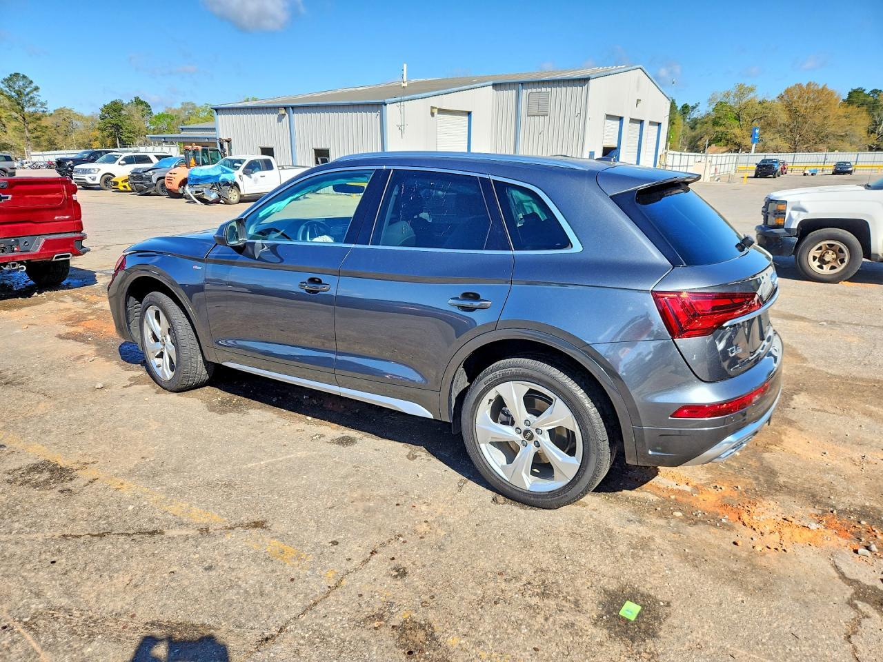 2023 Audi Q5 Premium Plus 45 - Фото 2