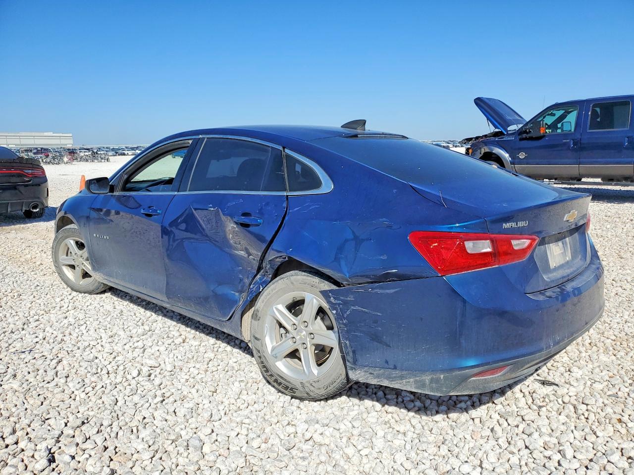 2019 Chevrolet Malibu Ls - Фото 2