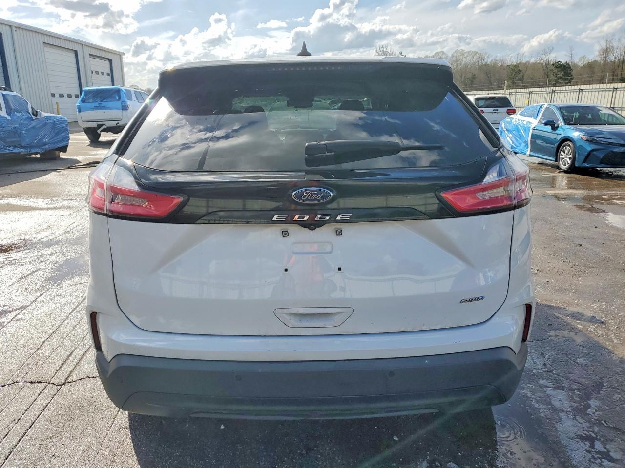 2022 Ford Edge Se - Image 6