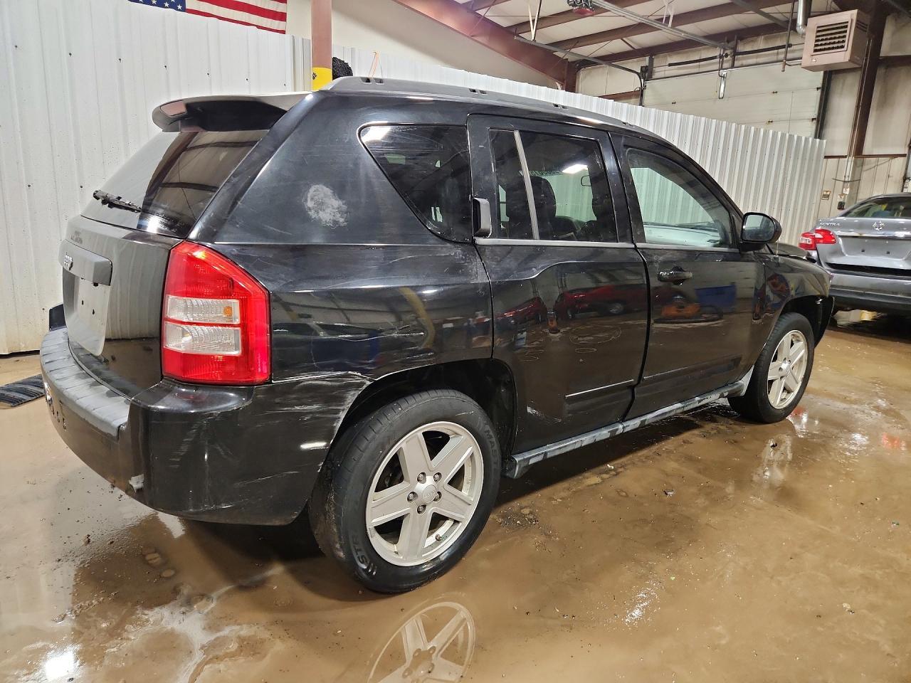 2010 Jeep Compass Sport - Image 3
