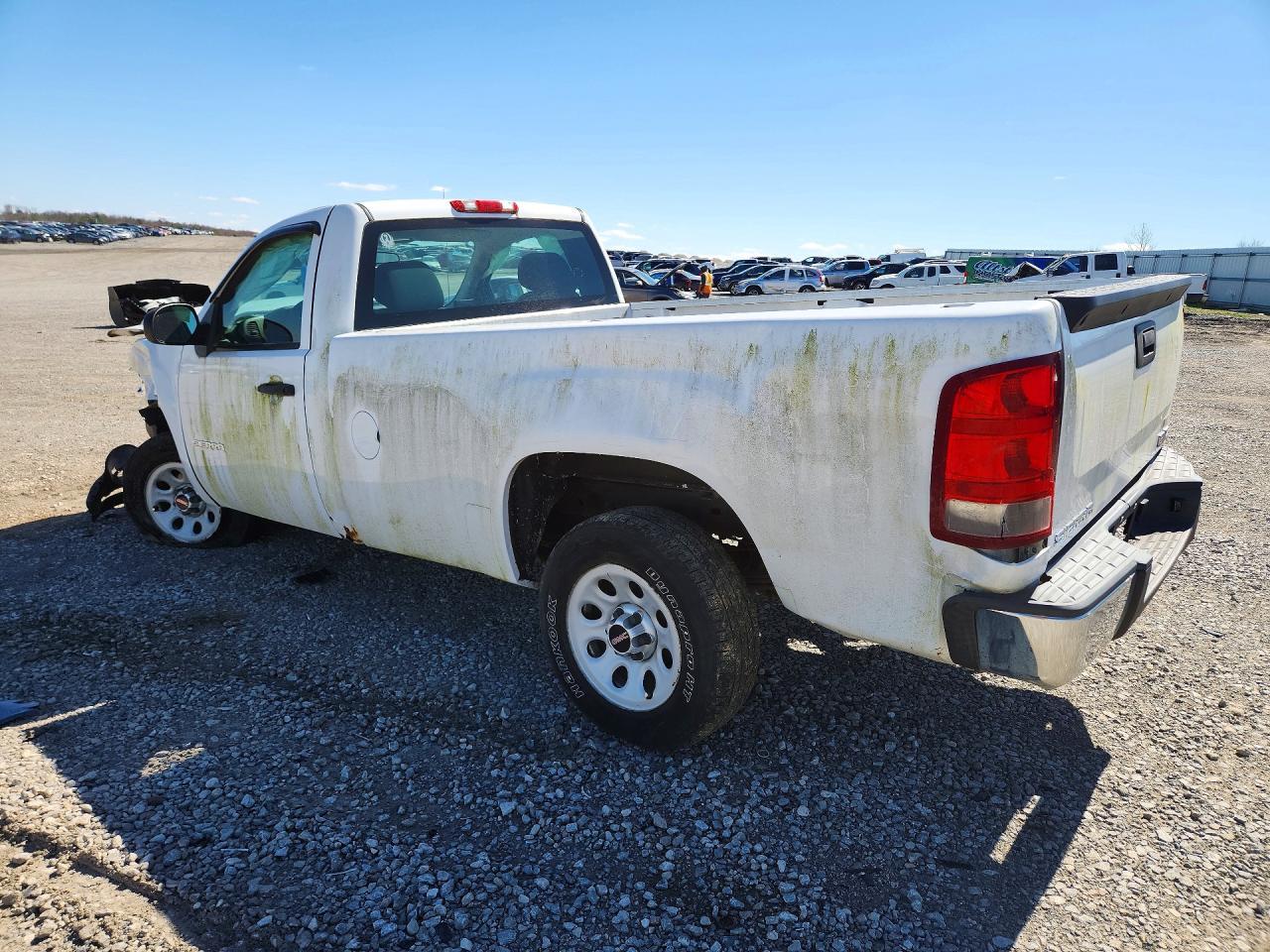 2013 GMC Sierra C1500 - Image 2