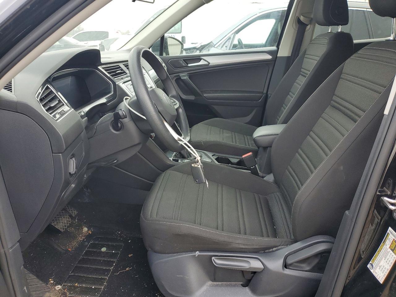 2022 Volkswagen Tiguan S - Фото 7